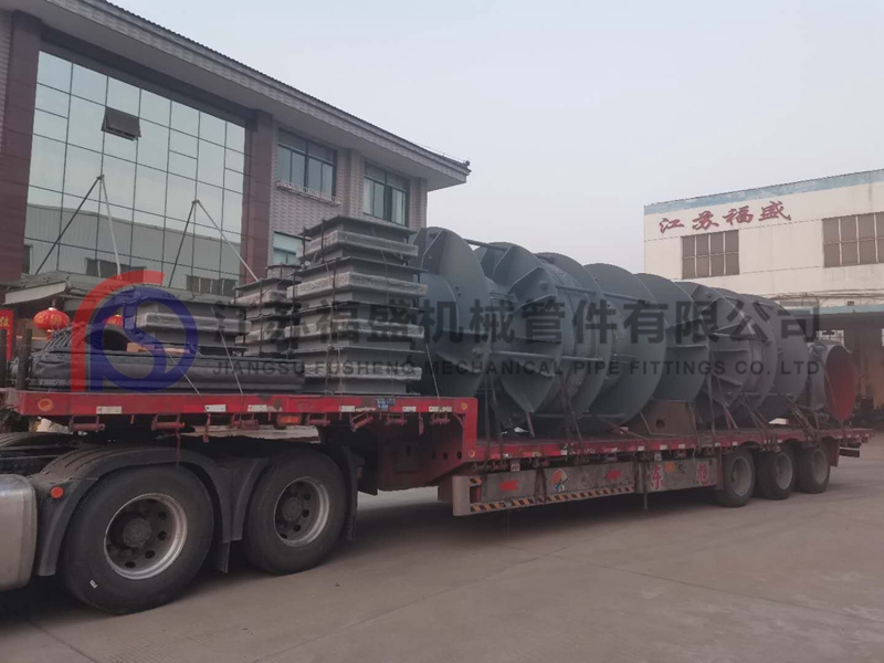 直管压力平衡型补偿器和内衬耐磨陶瓷补偿器出厂图